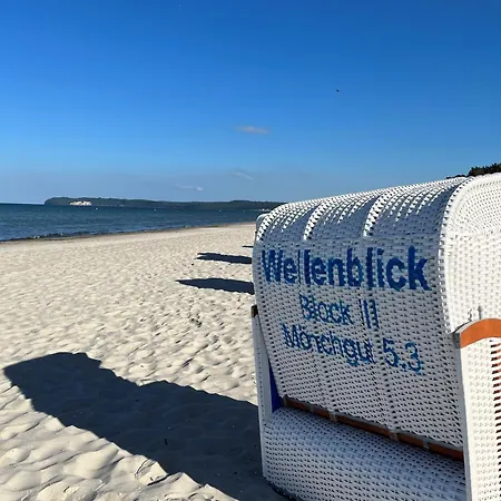 Prora - Wellenblick Inklusive Strandkorb